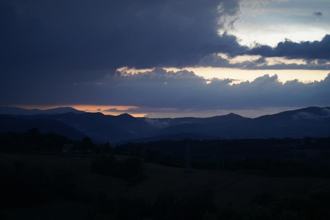 Agriturismo Il Sarale - Umbria Città di Castello Eksteriør bilde